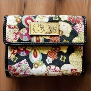 Vtg HELLO KITTY Wallet 3x4" Kiss Lock Close Coin Pouch C.C. Slots Japan **RARE**